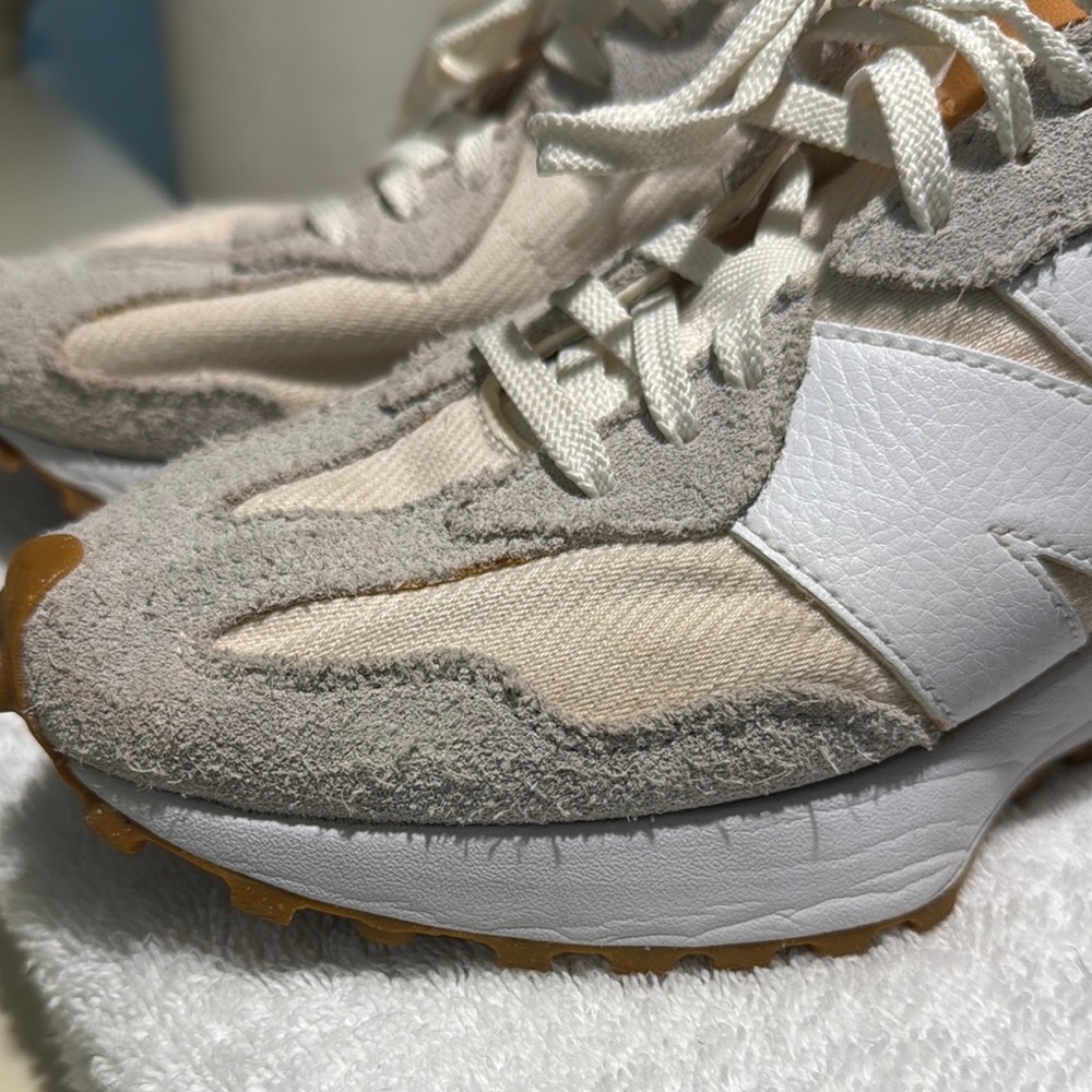 New Balance women